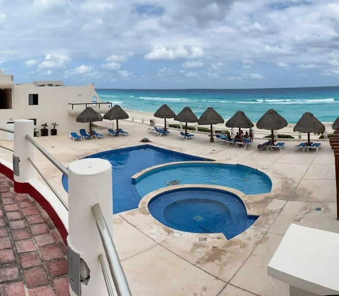 Ocean View Front Beach Villa Cancun